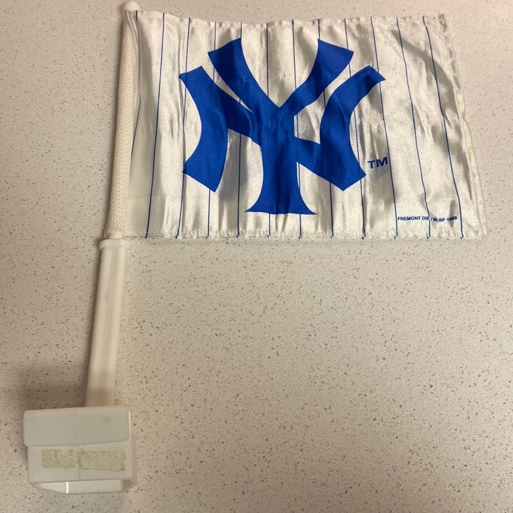 🍍NY YANKEES CAR WINDOW FLAG🍍(1999)F-2